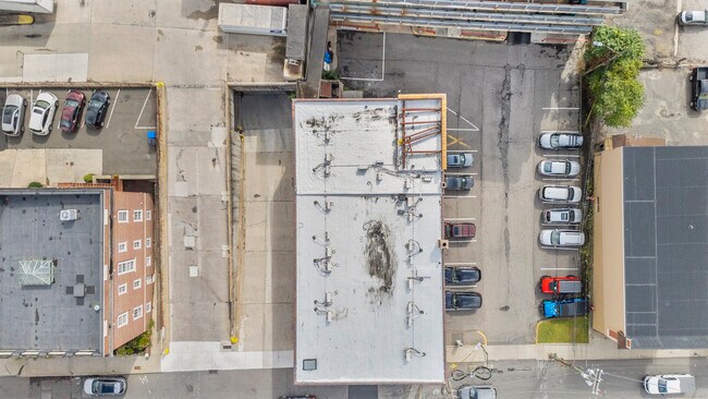 Foto del edificio - 61 Field St