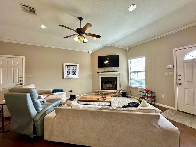 Foto del edificio - Spacious 4BR/3BA Baylor Bubble Home Minutes from Campus!