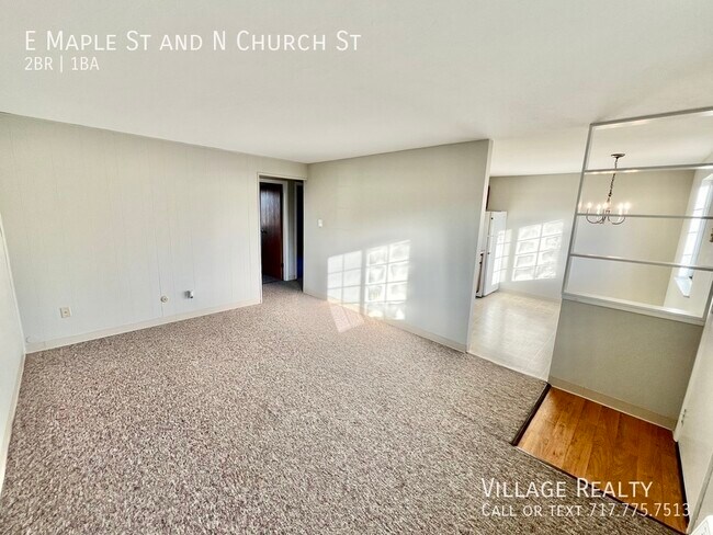 Foto del edificio - 361 E Maple St