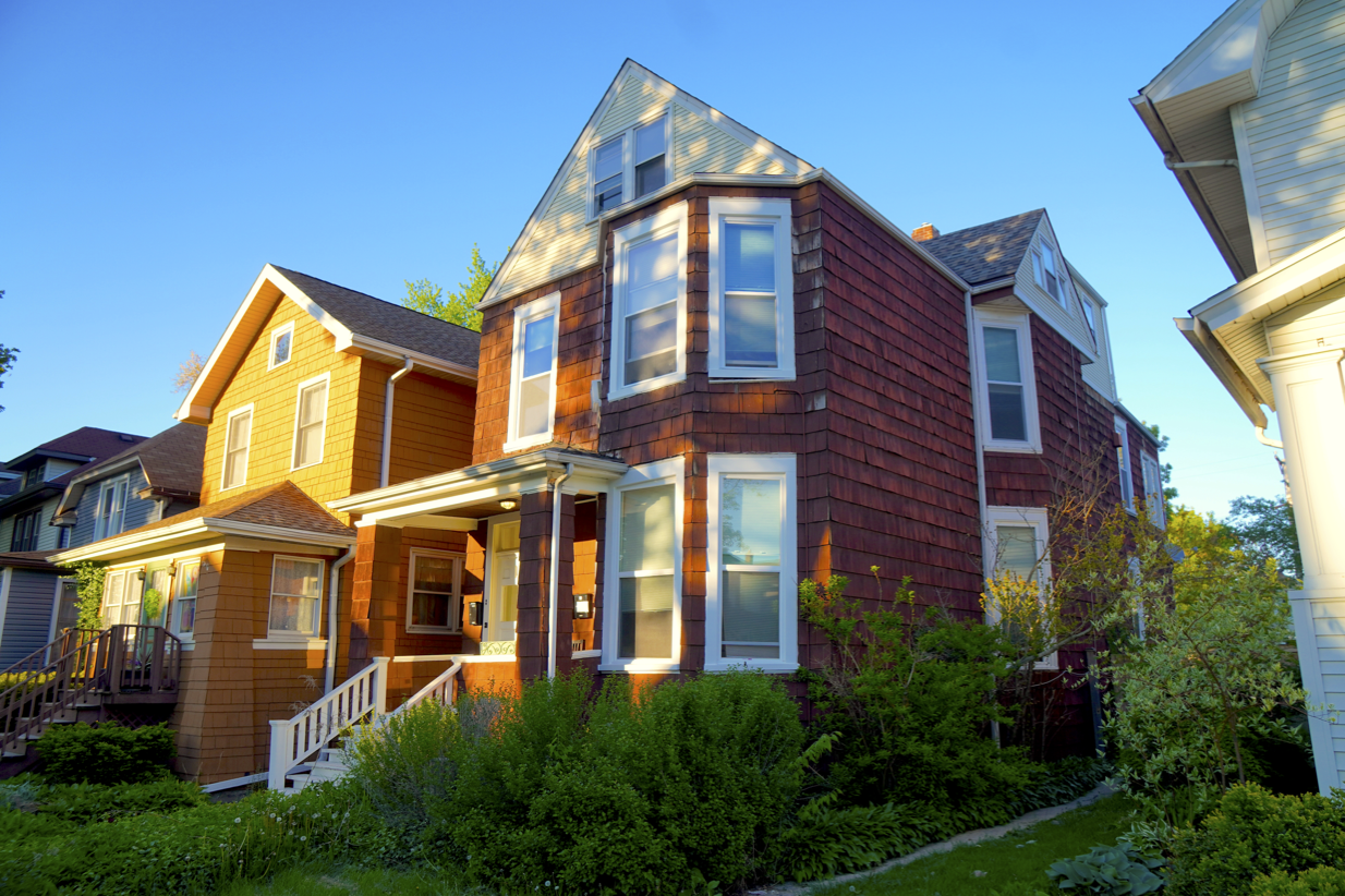 Front - 616 Highland Ave