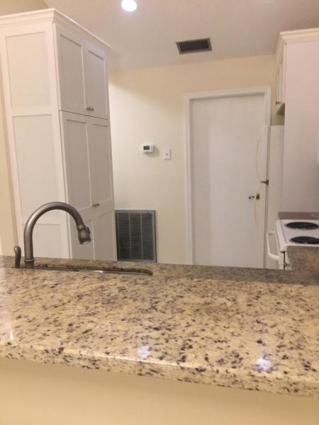 Foto del edificio - 414 Cottonwood Pl