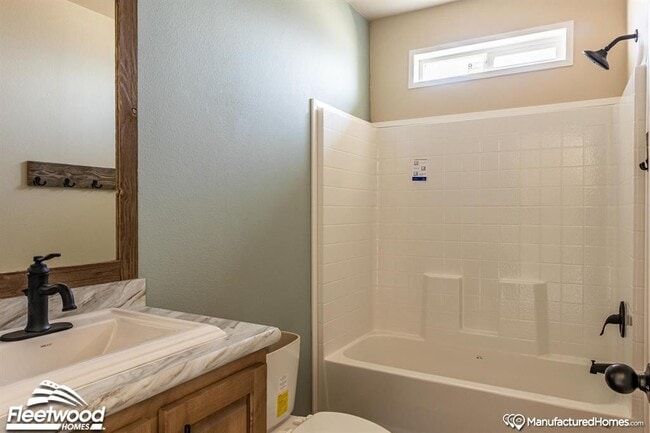 Building Photo - 17 Starling Dr