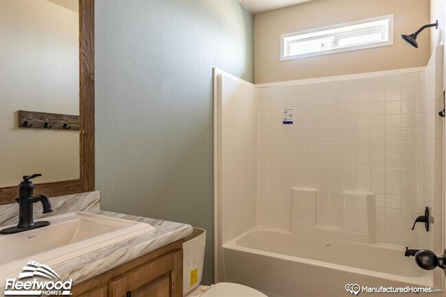 Foto del edificio - 17 Starling Dr