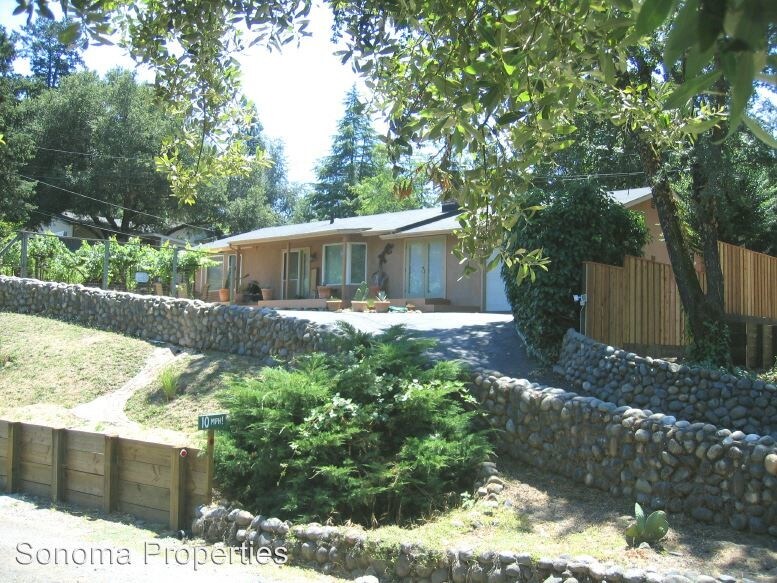 Primary Photo - 3 br, 2 bath House - 822 Warm Springs Road