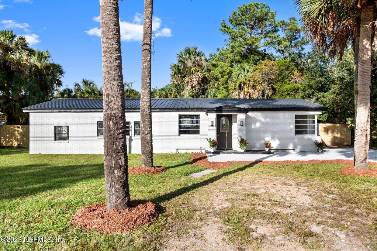 Primary Photo - 5719 Heckscher Dr