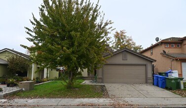 Building Photo - 8455 Heritage Hill Dr