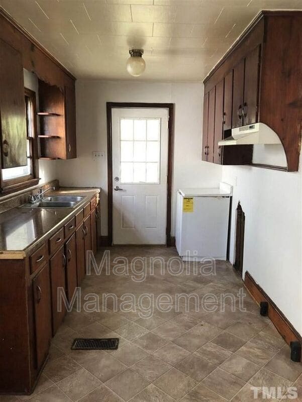 Foto del edificio - 1222 Lawrence St