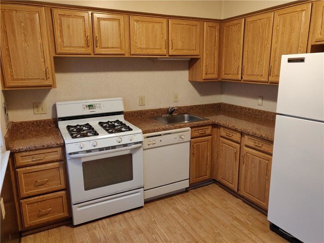 Building Photo - 29028 Tessmer Ct