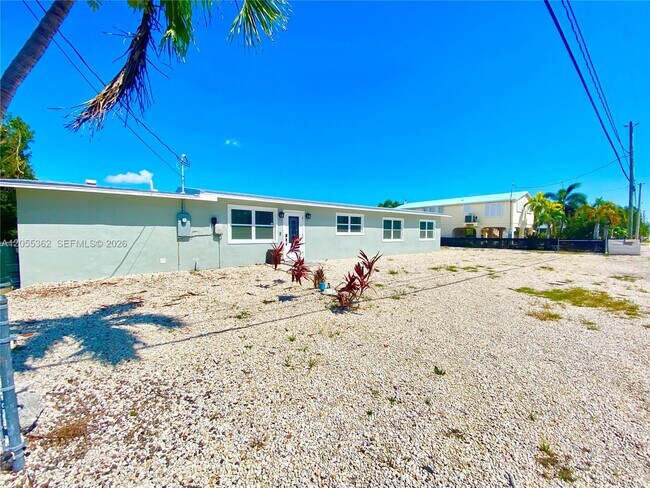 Building Photo - 133 Indies Rd