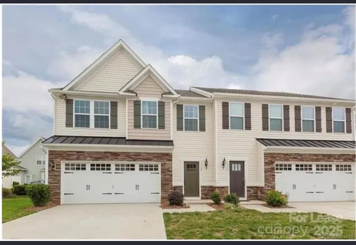 Foto principal - 7429 White Elm Ln