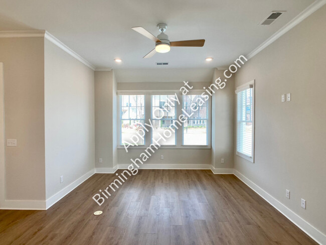 Building Photo - 4870 Silas Ave