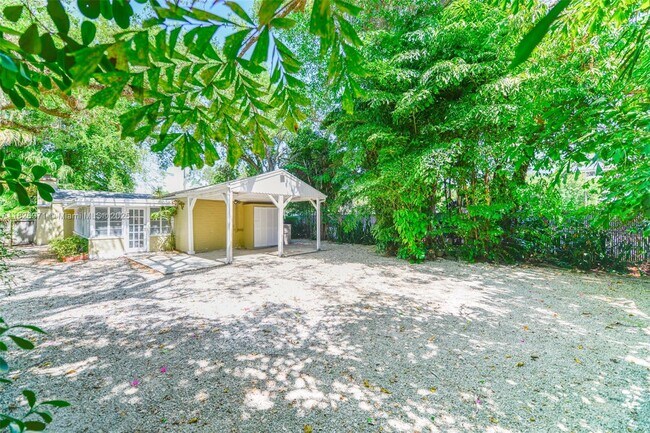 Foto del edificio - 6290 SW 70th St