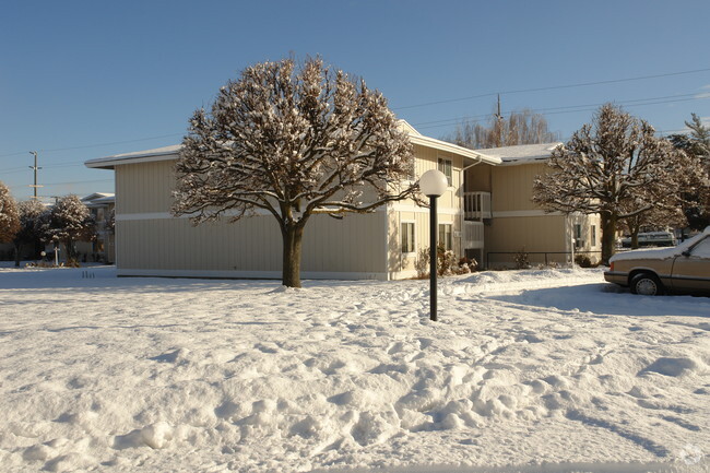 Building Photo - The Ponderosa