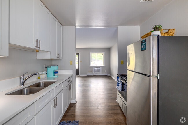 Interior Photo - Hideaway at Kingspark
