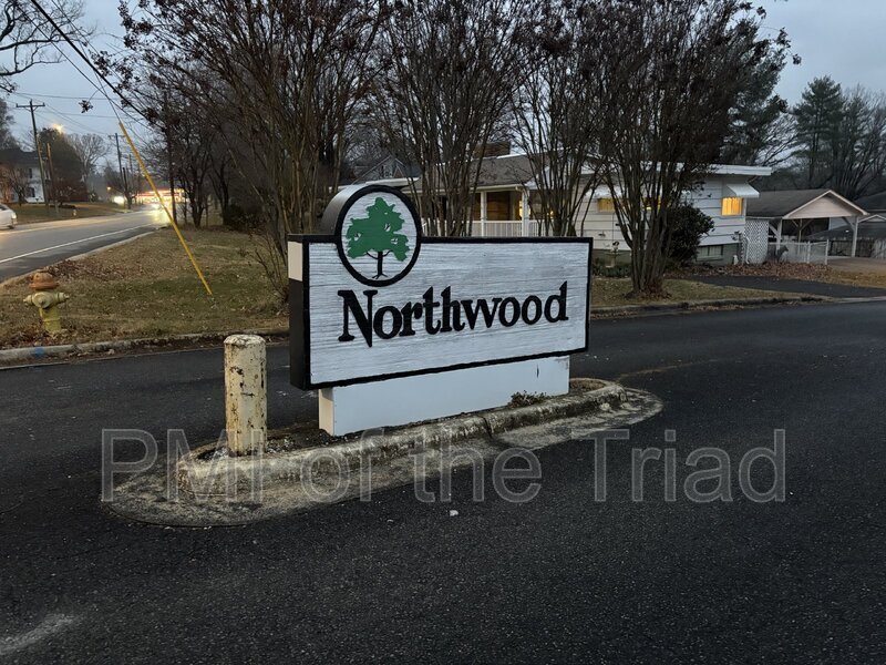 Primary Photo - 112 Northwood Dr