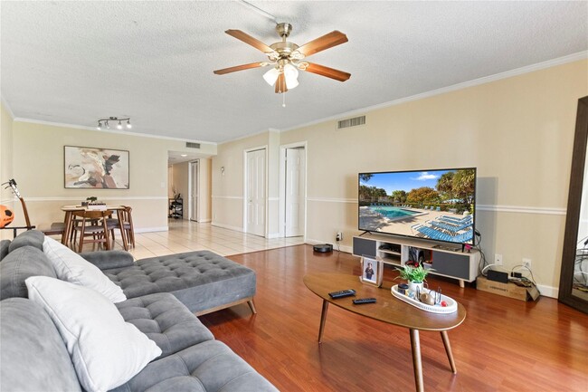 Building Photo - 16211 Saddle Club Rd