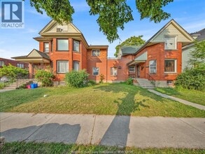 Building Photo - 669 Marentette Ave