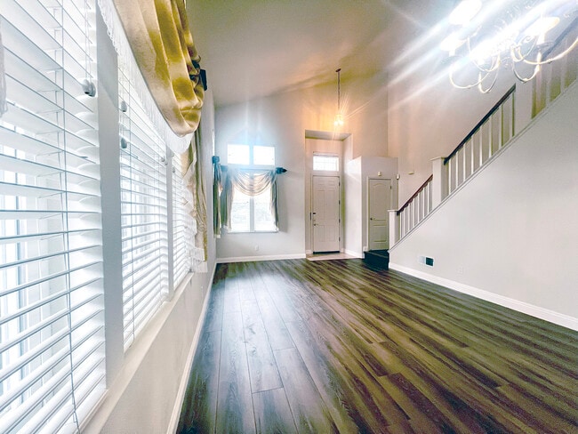 Building Photo - 35330 Terra Cotta Cir