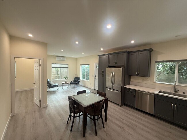 Building Photo - 4902 Temple City Blvd