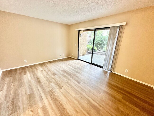 Foto del edificio - PET FRIENDLY One Bedroom Condo in a Peacef...