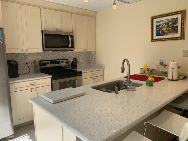 Foto del edificio - 623 Buttonwood Ln