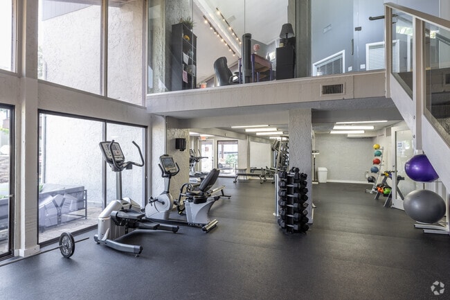 Fitness Center - Taravue Park Apartments
