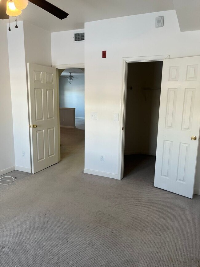 Foto del edificio - 2 Bedroom Condo in Parker