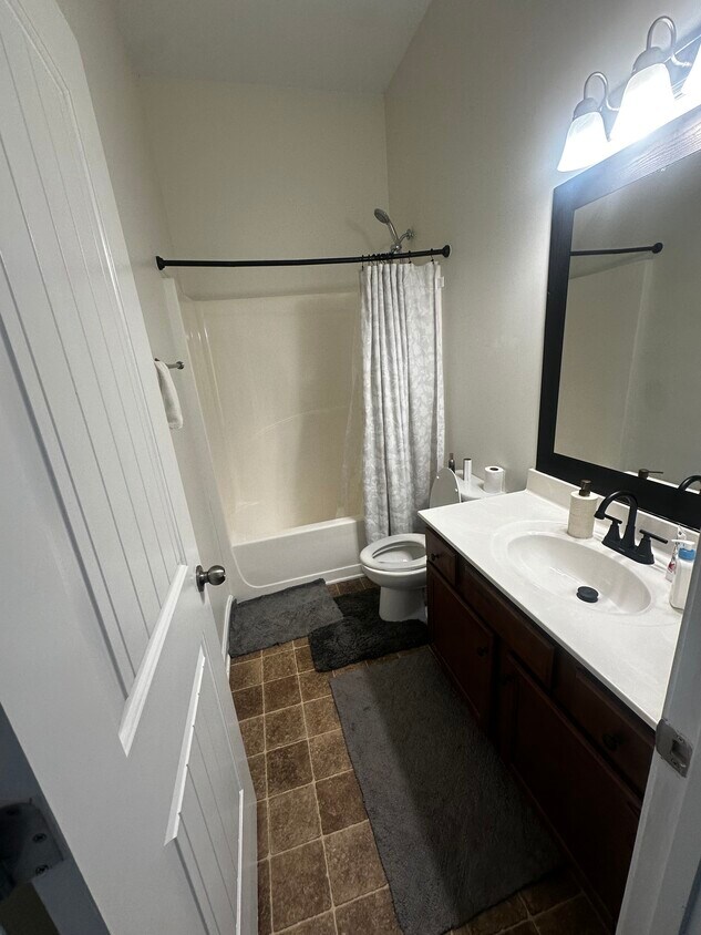 Foto del edificio - 1775 Townview Ln