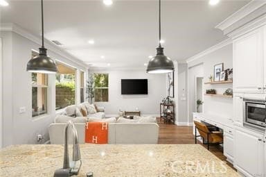 Building Photo - 36 Lacebark
