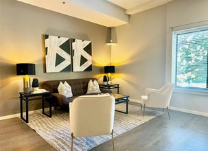 Building Photo - 70 W 6th Ave Building Photo - 70 W 6th Ave