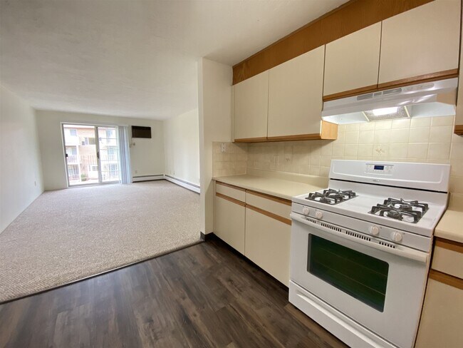 Foto del edificio - 377 Huse Rd