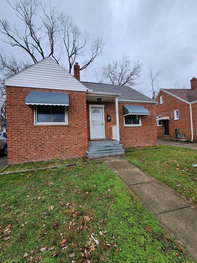 3 Bedroom House For Rent House Rental in Cleveland, OH
