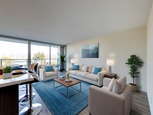 Interior Photo - Panomar