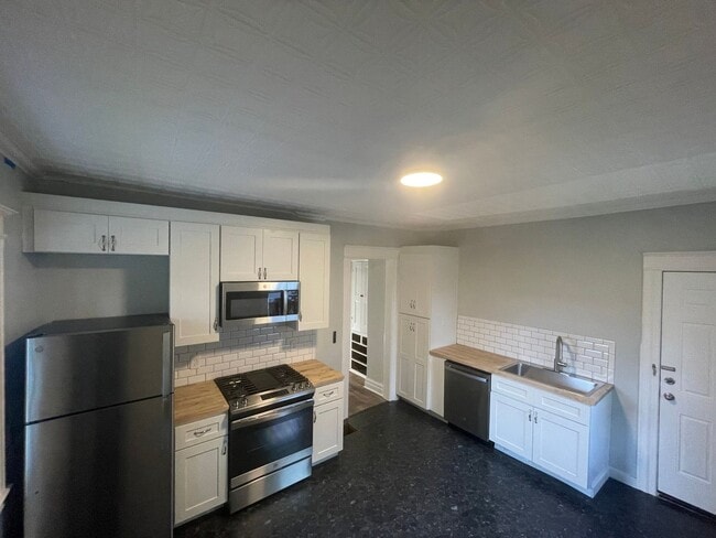 Foto del edificio - Charming 1BR near the public market