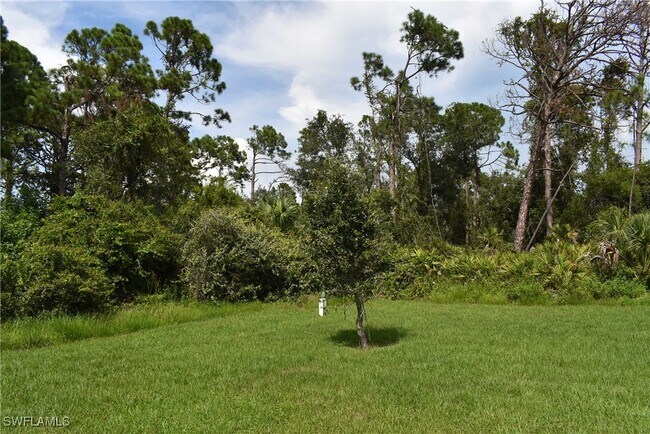 Foto del edificio - 1800 Merced St