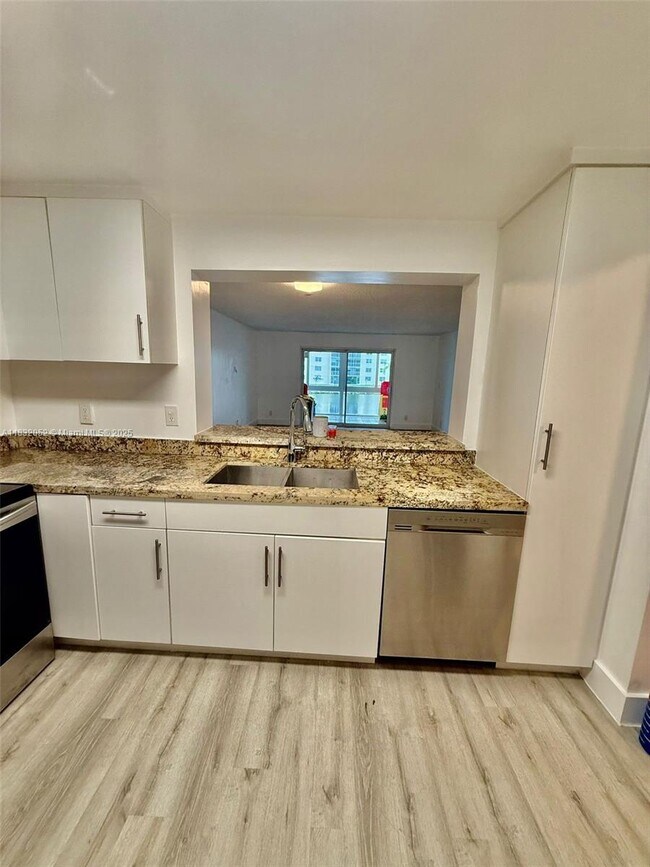Foto del edificio - 311 SE 3rd St