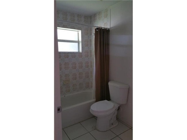 Foto del edificio - 2620 NW 5th St