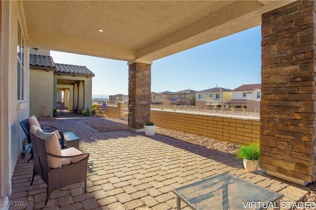 Foto del edificio - 188 Vanhoy Ave