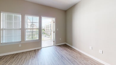 Interior Photo - The Quarters at Towson Town Center