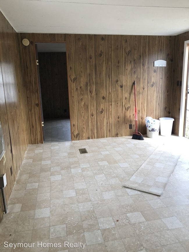 Building Photo - 2 br, 1 bath House - 157 Merlin Lane (RENTAL)