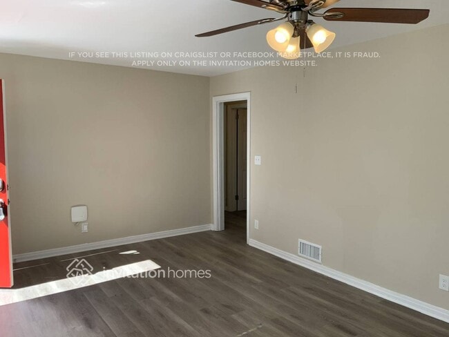 Building Photo - 2493 Romain Way
