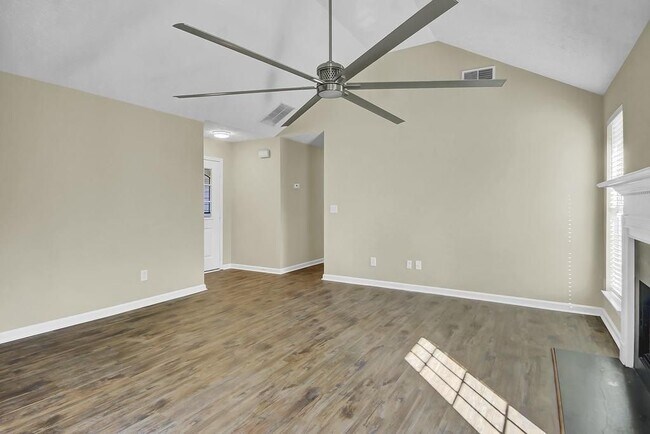 Foto del edificio - 40 Elisabeth Way