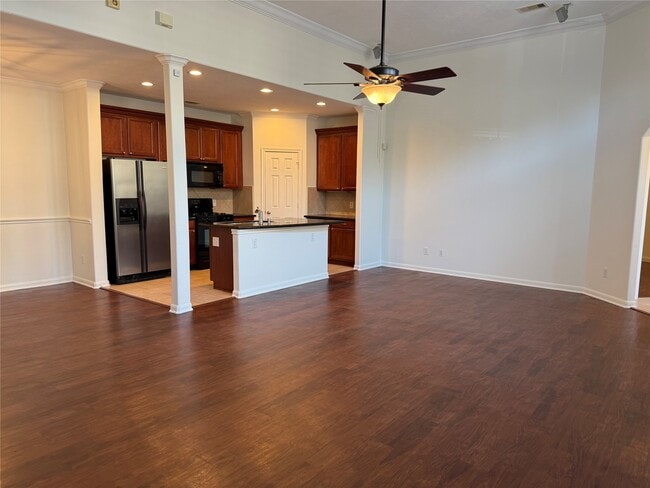 Building Photo - 3611 Cedar Flats Ln