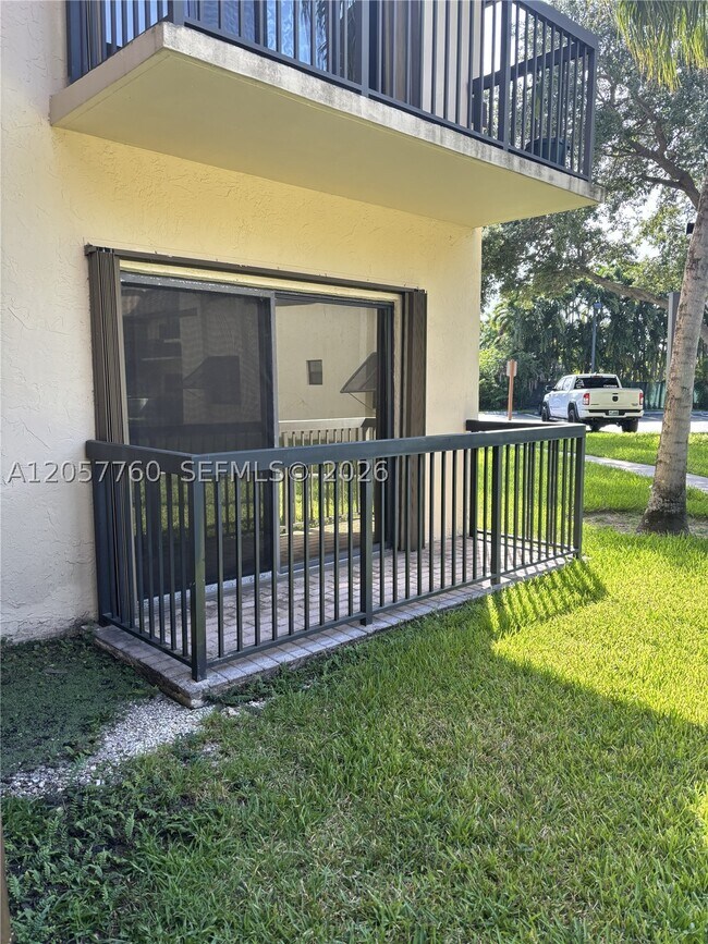 Foto del edificio - 7965 SW 86th St