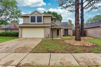 Building Photo - 16410 Salinas Ln
