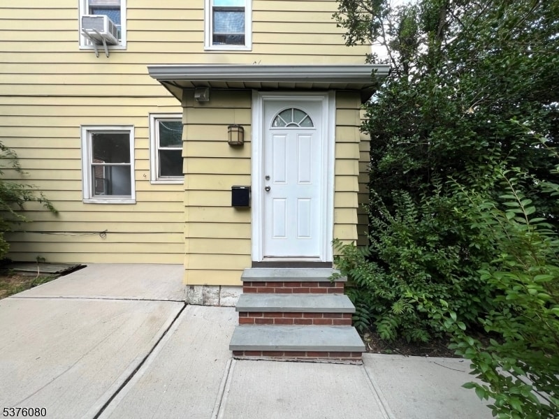 Foto principal - 420 Lakeview Ave
