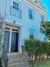 Building Photo - 1 N Allen Ave