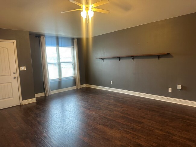 Foto del edificio - 808 E 96th St