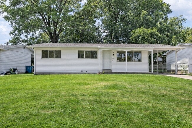 Foto del edificio - 906 Chula Dr