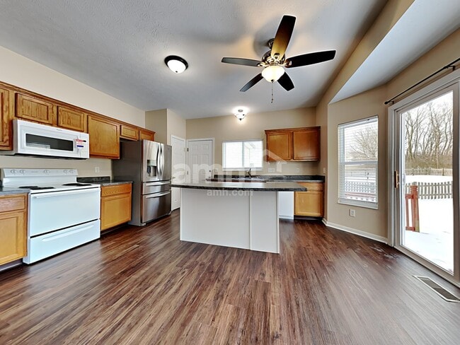 Foto del edificio - 4111 King Bird Ln